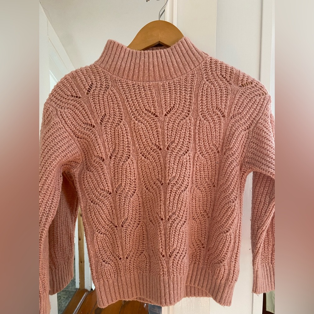 pink sweater